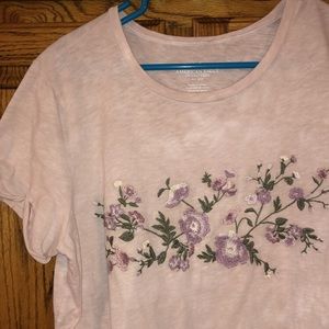 embroidered American Eagle tee